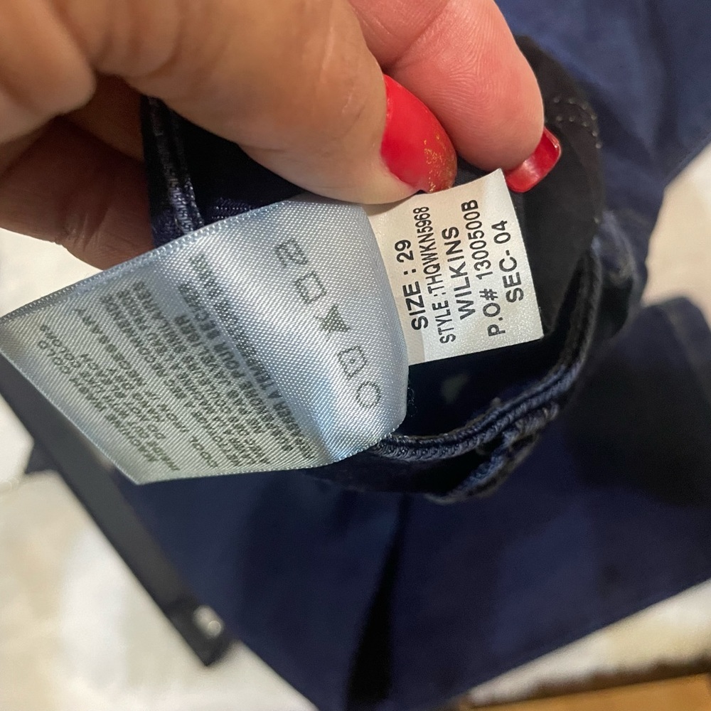 JOE'S jean pants, size 29 skinny ankle. open in one knee in front - Picture 12 of 12